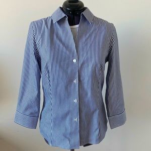 NWOT Anne Klein Navy & White Non-Wrinkle Button Up